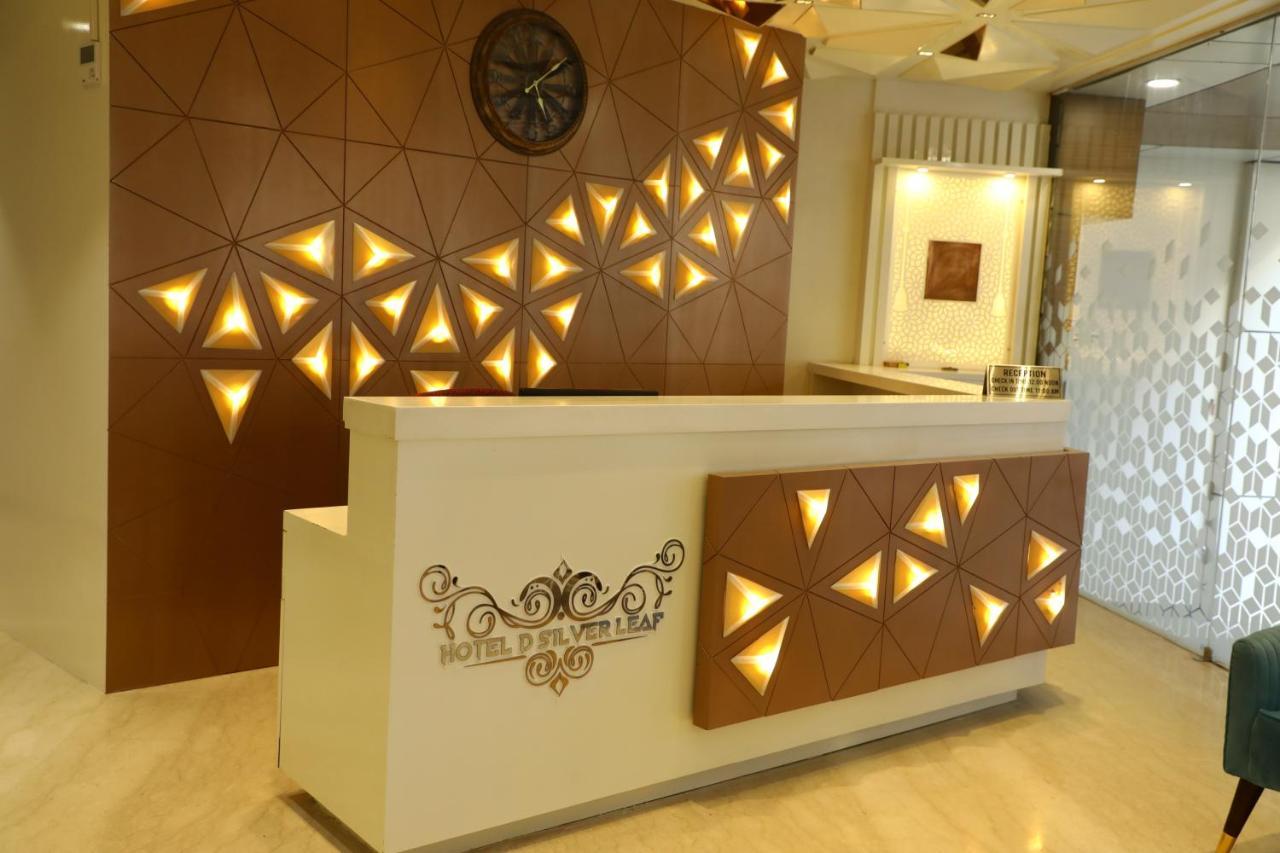 Hotel D Silverleaf Lucknow Exterior foto