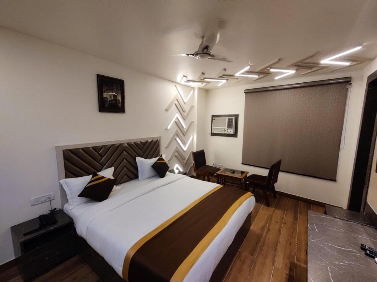 Hotel D Silverleaf Lucknow Exterior foto