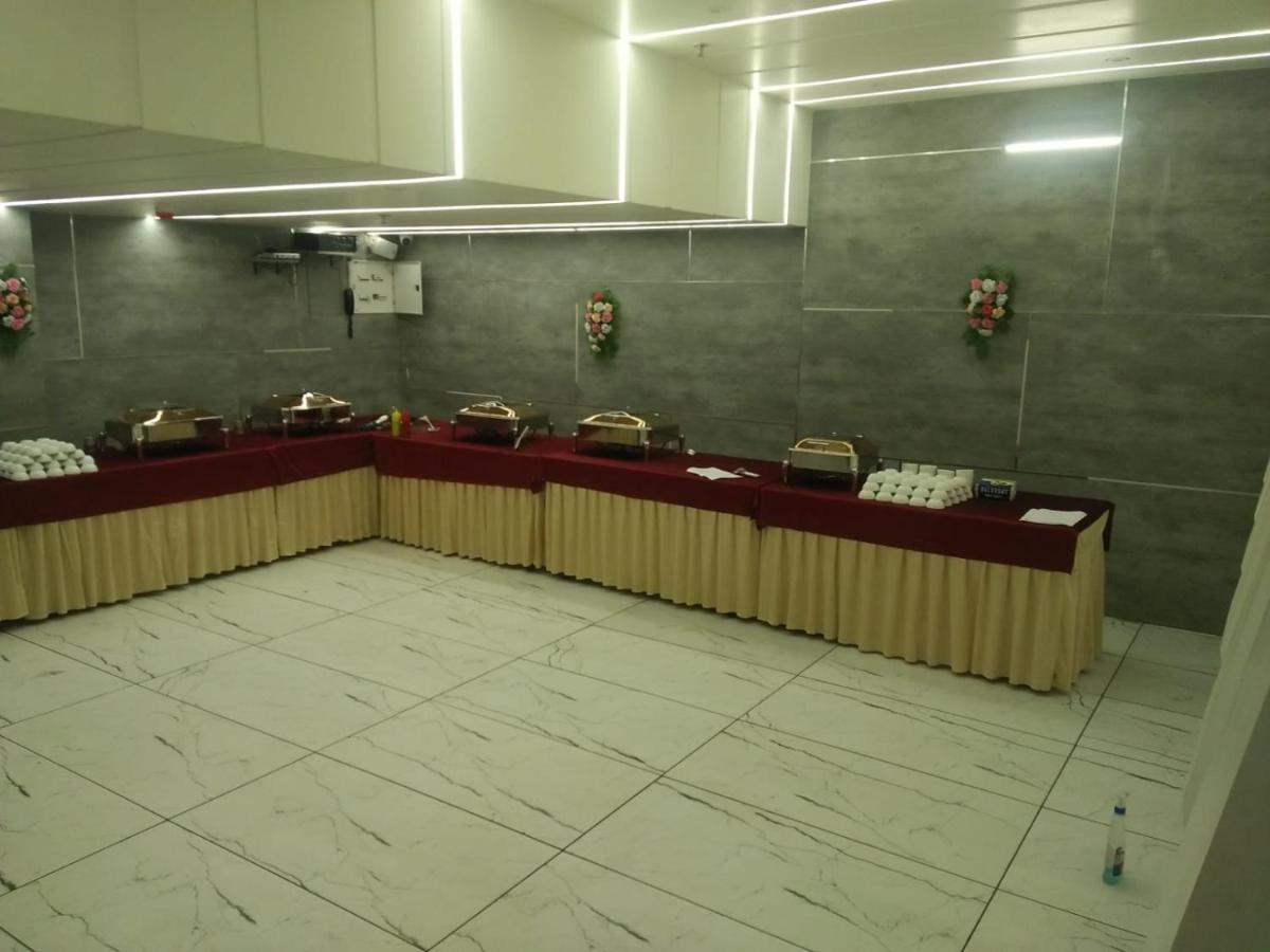 Hotel D Silverleaf Lucknow Exterior foto
